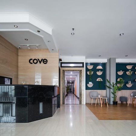 Aparthotel Cove Taman Dżakarta Zewnętrze zdjęcie